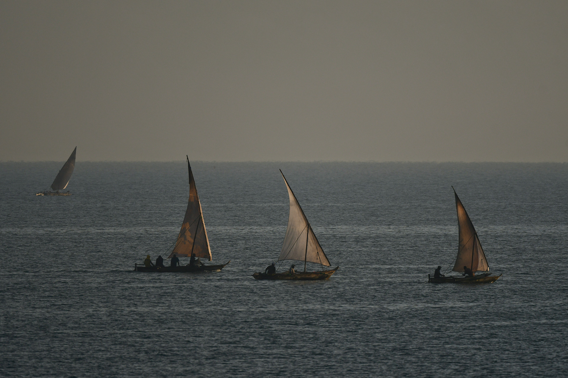 Bagamoyo Ocean Lights Button